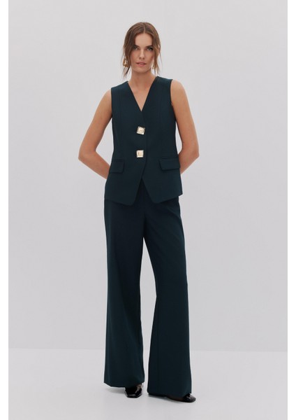 Düğme Detaylı V Yaka Yelek Pantolon Takım modelleri