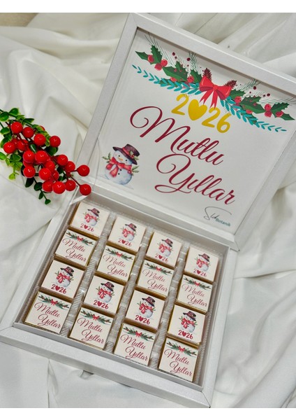 Altın Renkli Yılbaşı Çikolatası, Süslemeli, 16'lı Kutuda, Tatlı Hediye fırsatları