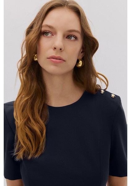 Bordo Düğme Detaylı Kemerli Mini Elbise