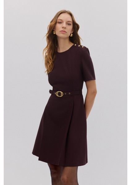 Bordo Düğme Detaylı Kemerli Mini Elbise