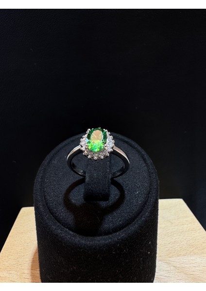 Ithal Yeşil Oval Taşlı Kadın Gümüş Yüzük fiyatları