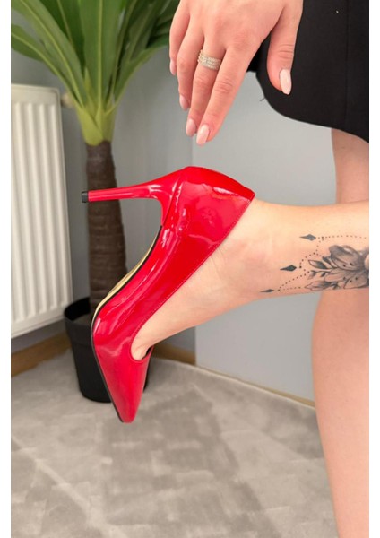 Kadın Adel Kırmızı Rugan 9 cm Ince Topuklu Stiletto