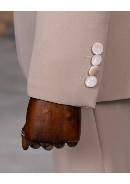 Italyan Stil Slim Fit Kadife Şal Yaka Ceket Yelek Pantolon Damatlık Set Bej T14891 indirimleri