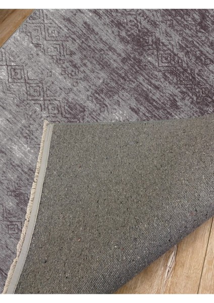 Mars 2020 Gri ve Siyah Tonunda Etnik Desenli Kaymaz Taban Dekoratif Halı fırsatları