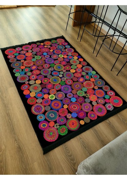 Mars Serisi Siyah Rengin Üzerinde Multy Tonlarında Çiçekli Desen Kaymaz Taban Şönil Halı indirimleri