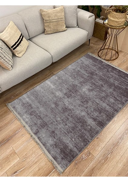 Mars 2020 Gri ve Siyah Tonunda Etnik Desenli Kaymaz Taban Dekoratif Halı modelleri