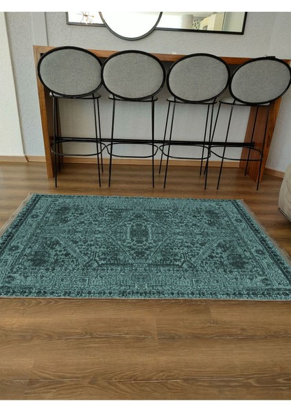 Mars Serisi Su Yeşili Etnik Otantik Eskitme Desen Kaymaz Taban Şönil Halı
