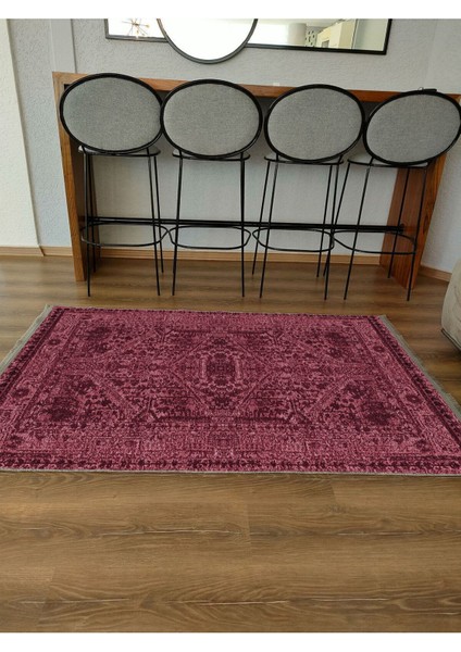 Mars Serisi Bordo Tonlarında Etnik Otantik Eskitme Desen Kaymaz Taban Şönil Halı