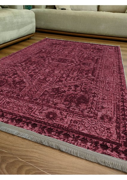 Mars Serisi Bordo Tonlarında Etnik Otantik Eskitme Desen Kaymaz Taban Şönil Halı