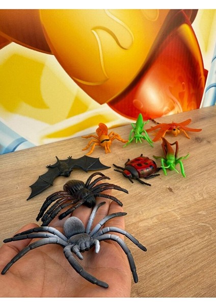 Oyuncak Hayvanlar Böcekler 8 Adet Şaka Hayvanları Örümcek Arı Çekirge Büyük Boy