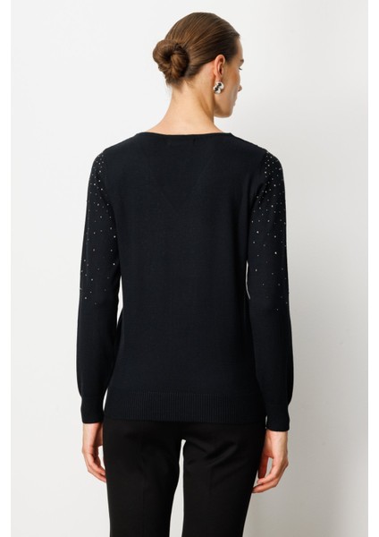 V Yaka Önü Taşlı Triko Kazak 65315-26K fırsatları