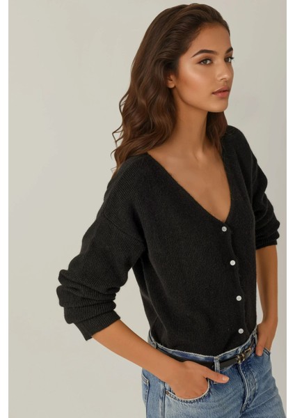Kadın Ultra Soft V-Yaka Düğmeli Çift Kullanımlı Triko Hırka Siyah fırsatları