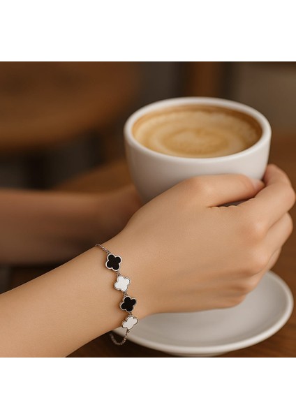 Siyah Beyaz Yonca Bileklik