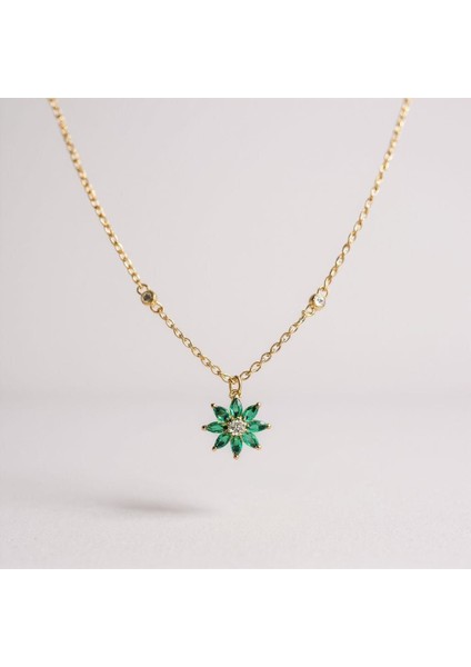 925 Ayar Gümüş Lotus Çiçeği Figürlü Zümrüt Taşlı Hediyelik Kutulu Kolye fiyatları