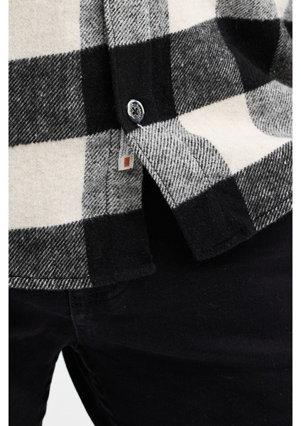 Çift Cep Kapaklı Ekoseli Flam Oduncu Erkek Gömlek