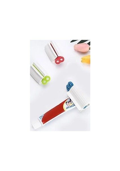 Unisex Beyaz Çevirmeli Diş Macun Sıkacağı 1 Adet 1420