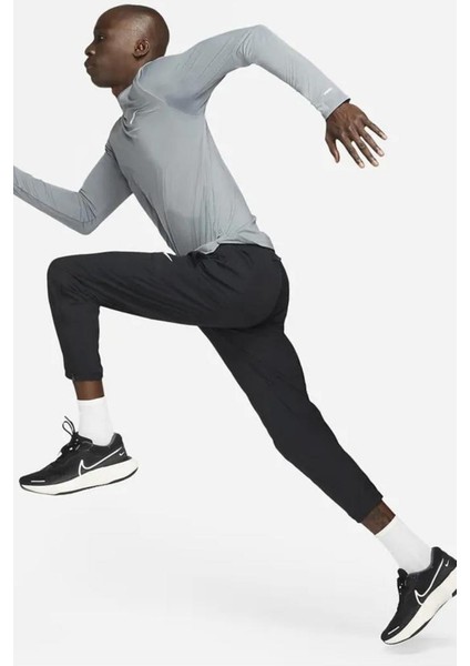 Dri-Fit Challenger Woven Dokuma Siyah Erkek Eşofman Altı fırsatları