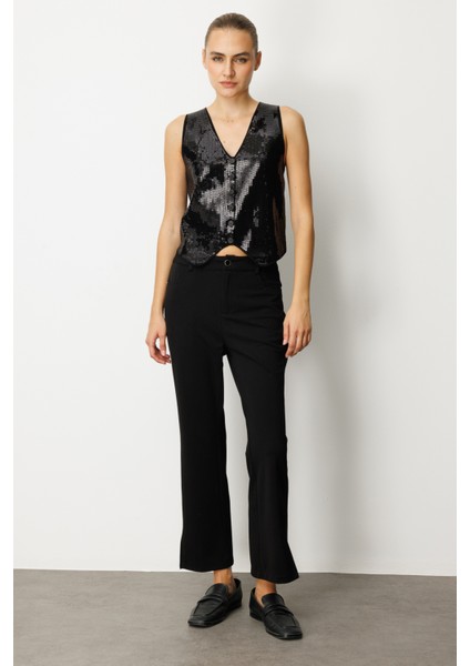 Önü Pullu Triko Kumaş Yelek 60918-26K modelleri