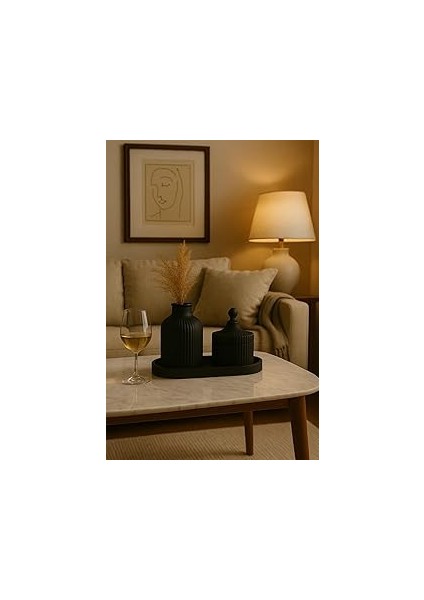 3 Parçalı Siyah Dekoratif Set – Çizgili Vazo, Kapaklı Mumluk & Oval Tepsi