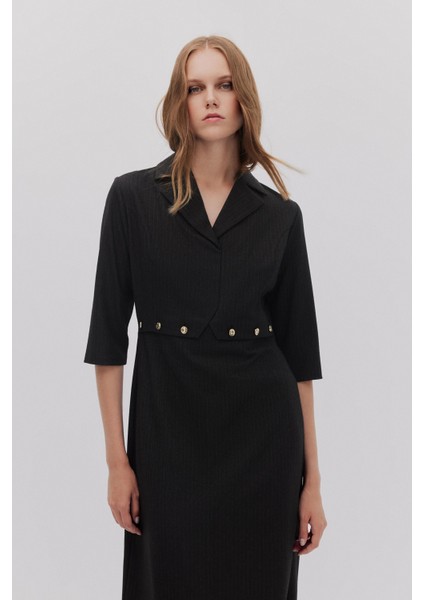 Çizgili Düğme Detaylı Elbise