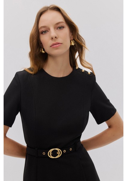 Omzu Düğme Detaylı Kemerli Mini Elbise