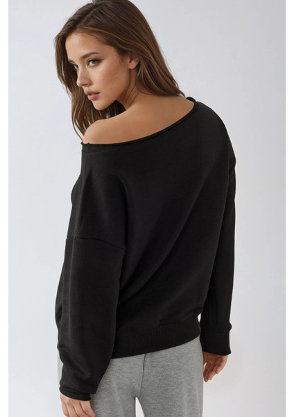Kadın Kayık Yaka Rahat Kesim Sweatshirt Siyah modelleri