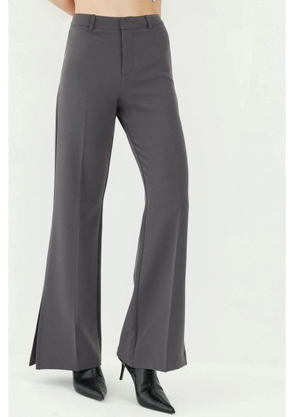 Kadın Yüksek Bel Yırtmaç Detaylı Flare Pantolon Gri