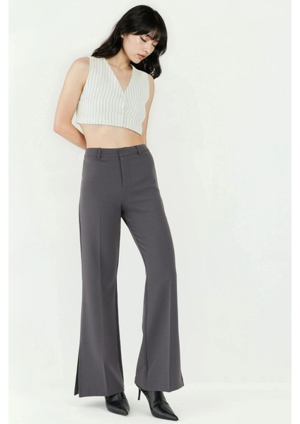 Kadın Yüksek Bel Yırtmaç Detaylı Flare Pantolon Gri