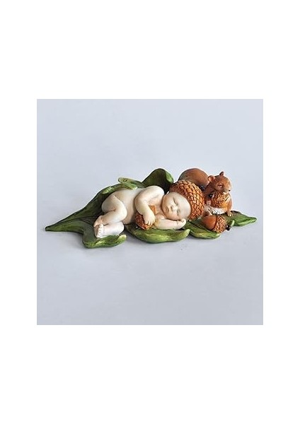 Top Minyatür Peri Bahçesi ve Teraryum Uyuyan Palamut Peri Bebek Sincap Heykeli