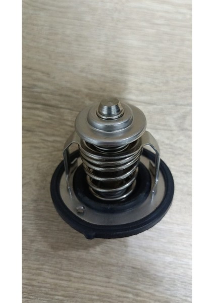 ZTH1173 25500-23010 Termostat 82 C Accent Iı - Elantra 1.5i - 1.6i 2000-2007/ Getz 1.4i - 1.5 Crdı - 1.6i 2002-2008/ Santa Fe 2.2 Crdı 2006-2012/ IX35 2.0i 16V 2010-/ Cerato - Rıo Iı 1.4 | fiyatları