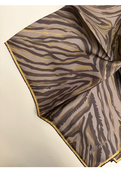 Zebralı Desen Twill Ipek Eşarp