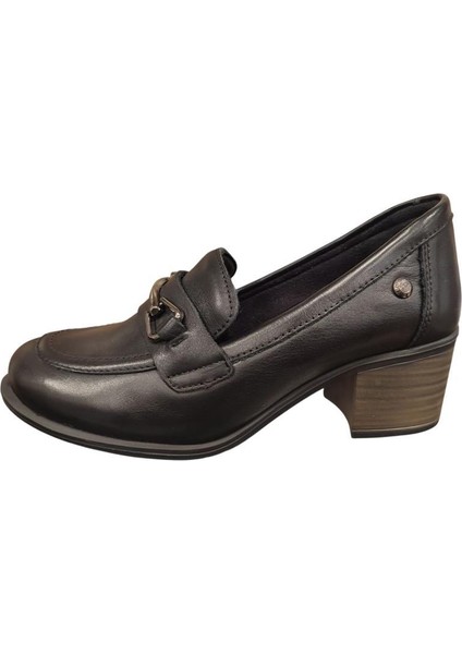 D25KA-3405 Kalın Topuk Klasik Kadın Deri Ayakkabı