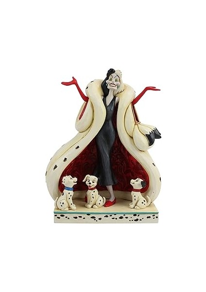 Traditions Sevimli ve Acımasız Cruella Figürü