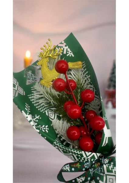 Kokina Çiçek Demeti Kutusu, Parlak Kırmızı Renkli ve Şık Tasarım. fırsatları