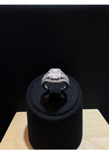 Ithal Küçük Baget Taşlı Kadın Gümüş Yüzük