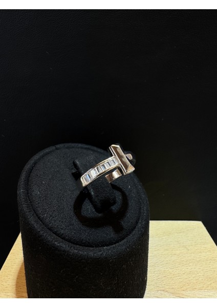 Ithal Tek Tarafı Baget Taşlı Trend Kadın Gümüş Yüzük fiyatları