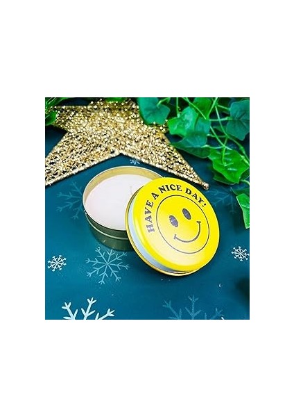 Giftmoda Iyi Günler Dilerim Tasarımlı Kokulu Teneke Mum Ürünü Sitede Gör (Kırmızı)