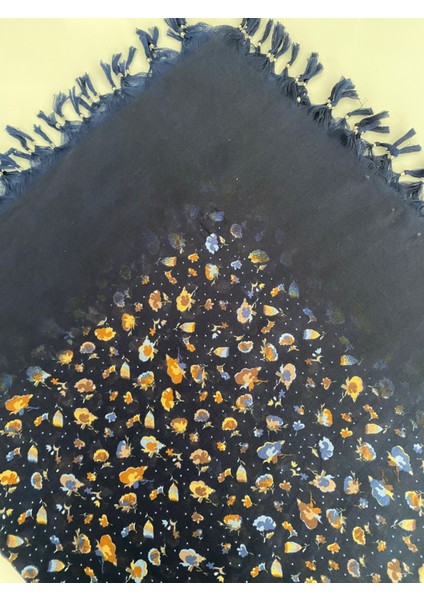 Püsküllü Çiçek Desen Tülbent Yazma