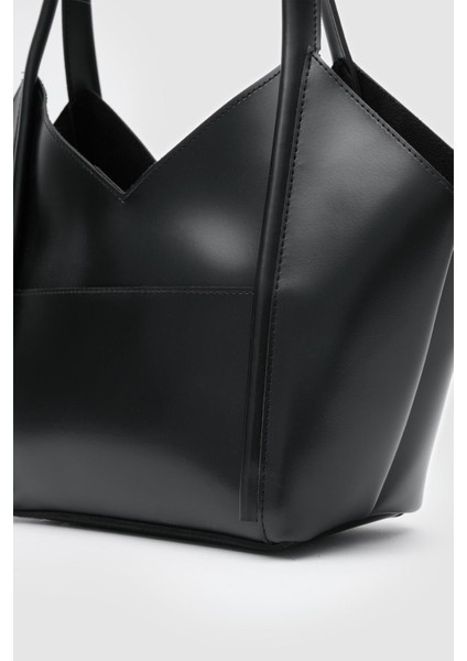 Ilu Bags Siyah Asimetrik Omuz Çantası fırsatları