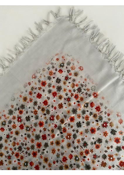 Püsküllü Çiçek Desen Tülbent Yazma