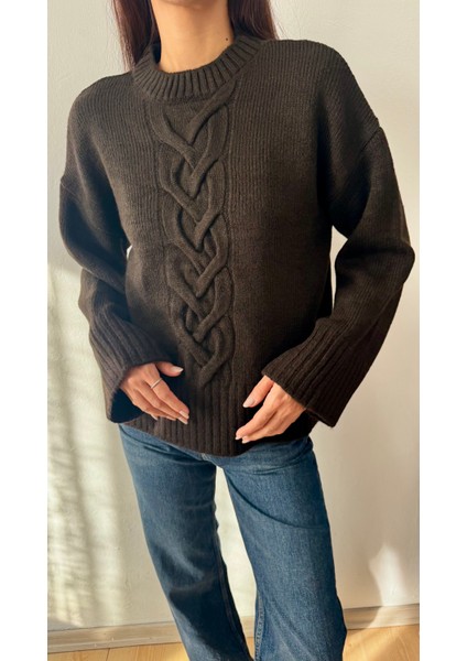 Kadın Yün Karışımlı Örgü Detaylı Yumuşak Oversize Kazak- Kahverengi