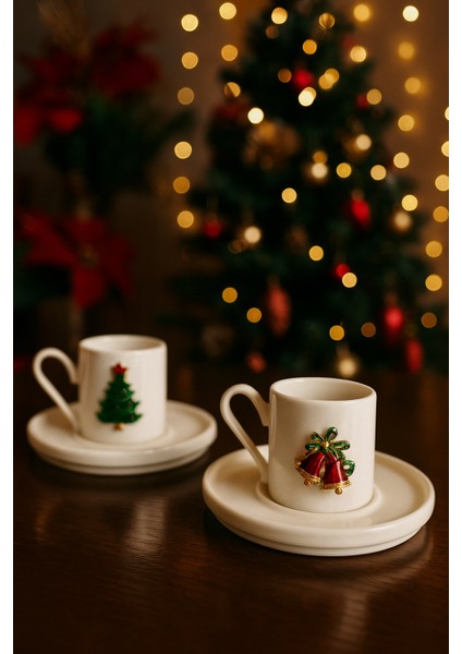 2 Kişilik Porselen Yılbaşı Metal Figürlü Kahve Fincan Takımı Seti Yeni Yıl Hediyesi 90ML