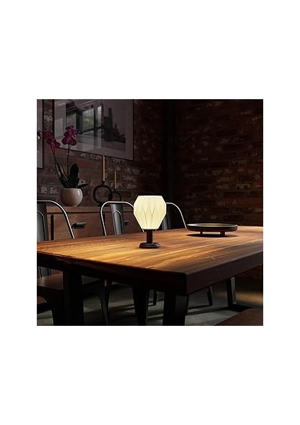 Deco Fabrica Geometrik Masa Lambası – Köşeli Tasarım Renkli Abajur | Mimar ve Mühendis Ofisi