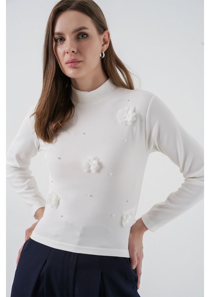 Kadın Bdart 3 Boyutlu Çiçek Detaylı Uzun Kollu Bluz Beyaz