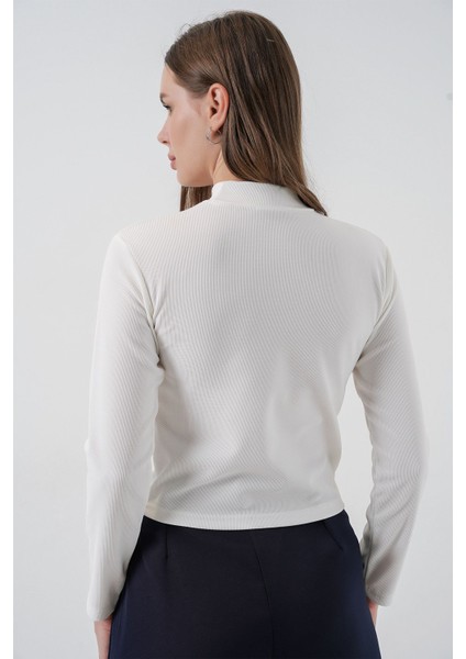 Kadın Bdart 3 Boyutlu Çiçek Detaylı Uzun Kollu Bluz Beyaz