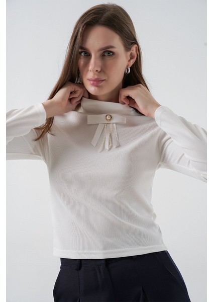 Kadın Bdart Kurdele Detaylı Uzun Kollu Dik Yaka Bluz Beyaz fırsatları
