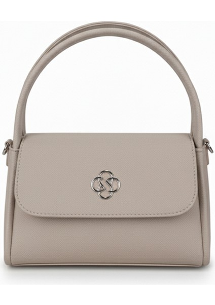 Mini Kadın Çantası | Yonca Metal Detaylı Kapaklı Model | El, Omuz ve Çapraz Askılı Çok Fonksiyonlu