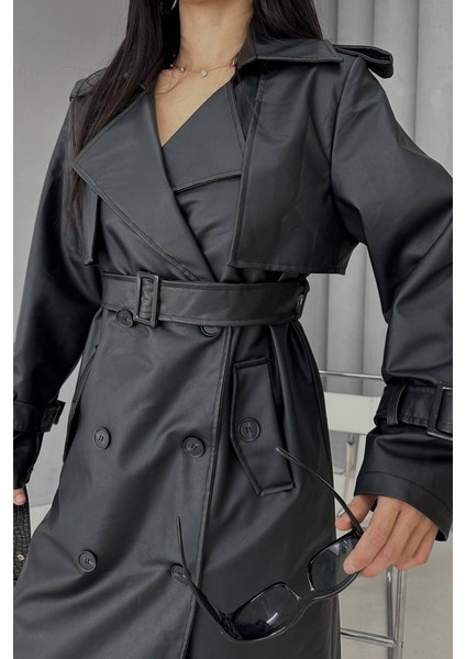 Kadın Trençkot Uzun Suni Deri Kemerli Düğmeli Cepli Yırtmaçlı Kruvaze Yaka Trençkot indirimleri