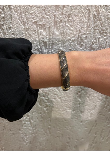 Özel Seri Şerit Desen Kahverengi Mineli Gold Kelepçe