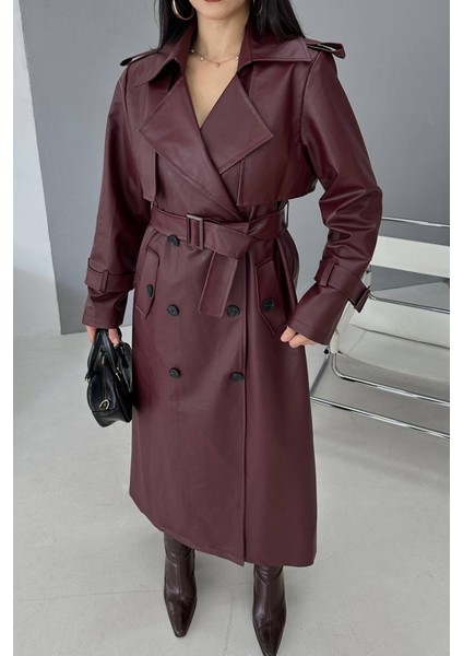 Kadın Trençkot Uzun Suni Deri Kemerli Düğmeli Cepli Yırtmaçlı Kruvaze Yaka Trençkot fırsatları